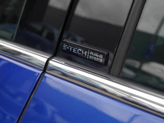 Renault Megane E-Tech – thumbnail 12