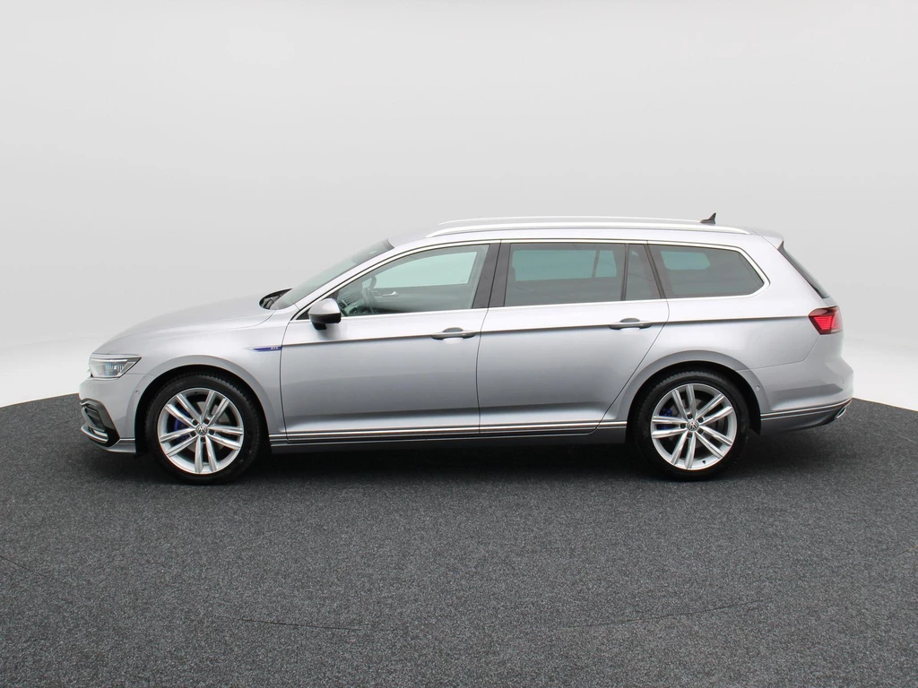 Volkswagen Passat – foto 2