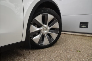 Tesla Model Y – thumbnail 9