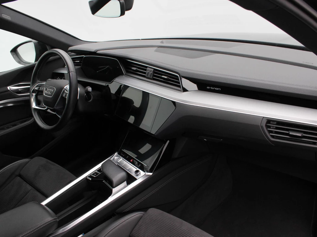 Audi e-tron – foto 15