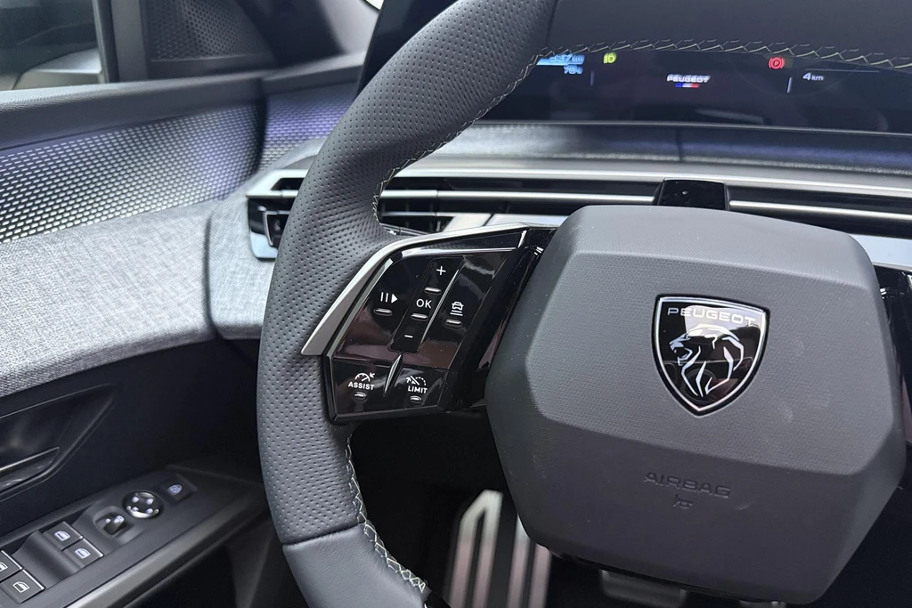 Peugeot e-3008 – foto 24