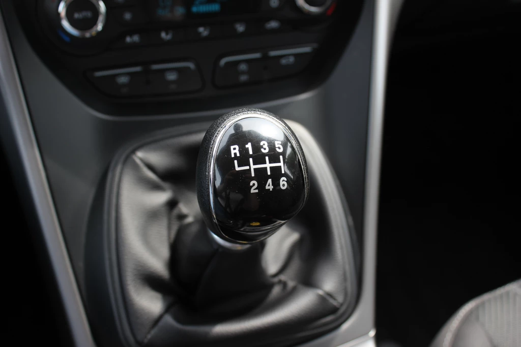 Ford Kuga – foto 28
