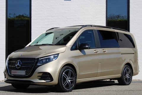 Mercedes-Benz V-Klasse 300d / DC / AMG / 4-Matic / Panorama / 360 Cam / 2x Elec Schuifd / Burmester / Vol Opties / NIEUW!!