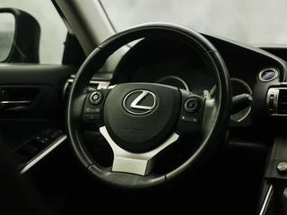 Lexus IS – thumbnail 20