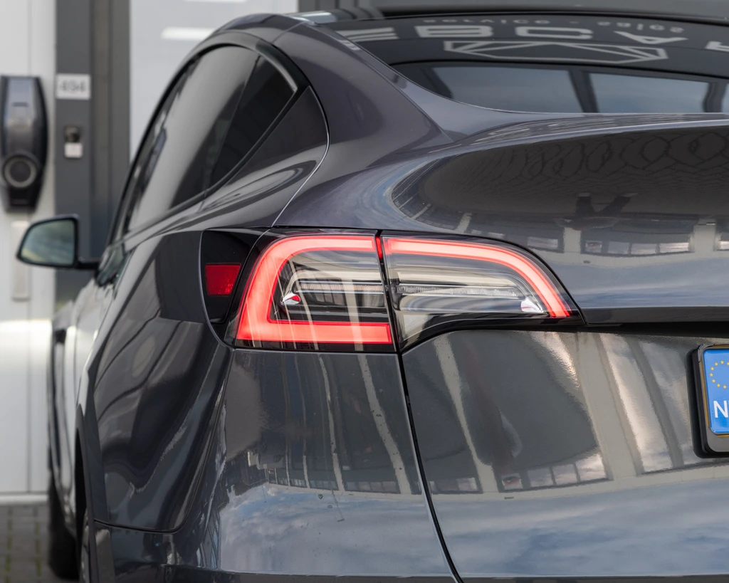 Tesla Model Y – foto 24