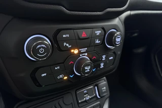 Jeep Renegade – thumbnail 22
