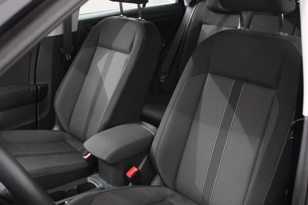 Volkswagen T-Roc – foto 11