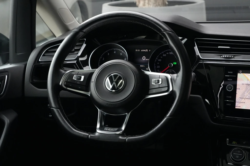 Volkswagen Touran – foto 7