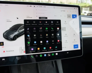 Tesla Model Y – thumbnail 45
