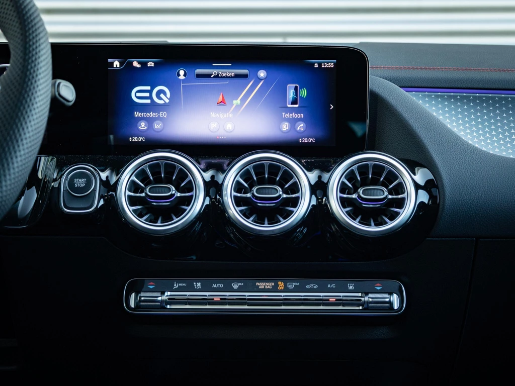 Mercedes-Benz EQA – foto 18