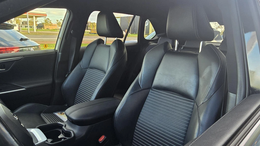 Toyota RAV4 – foto 4