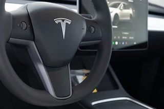 Tesla Model Y – thumbnail 18