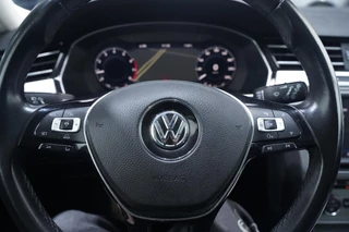 Volkswagen Passat – thumbnail 20