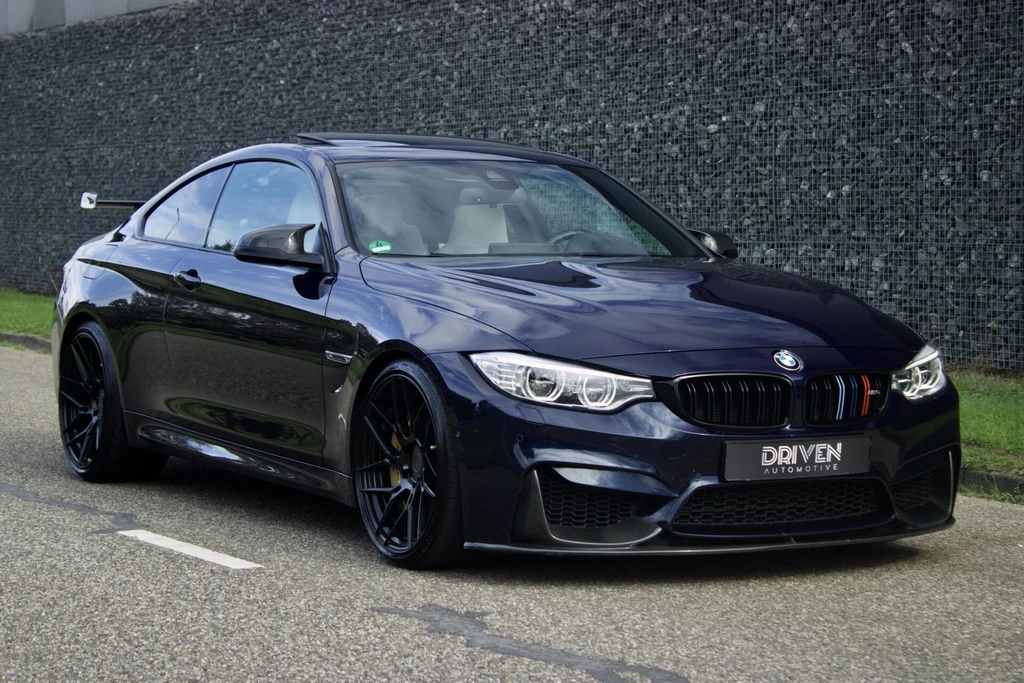 BMW M4 – foto 10