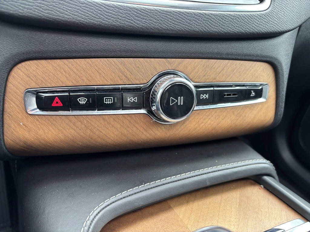 Volvo XC90 – foto 19