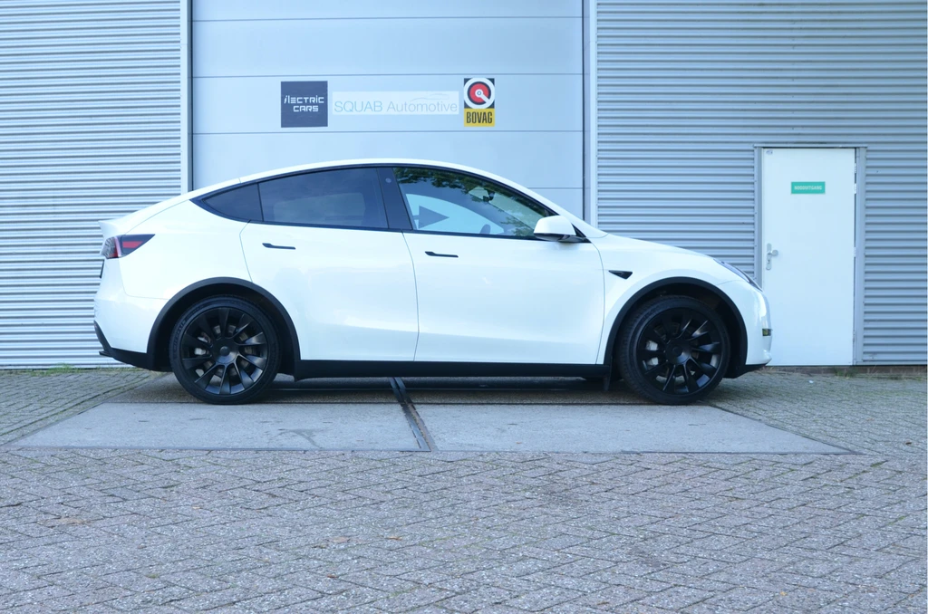 Tesla Model Y – foto 4