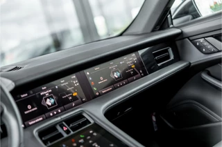 Porsche Taycan – thumbnail 23