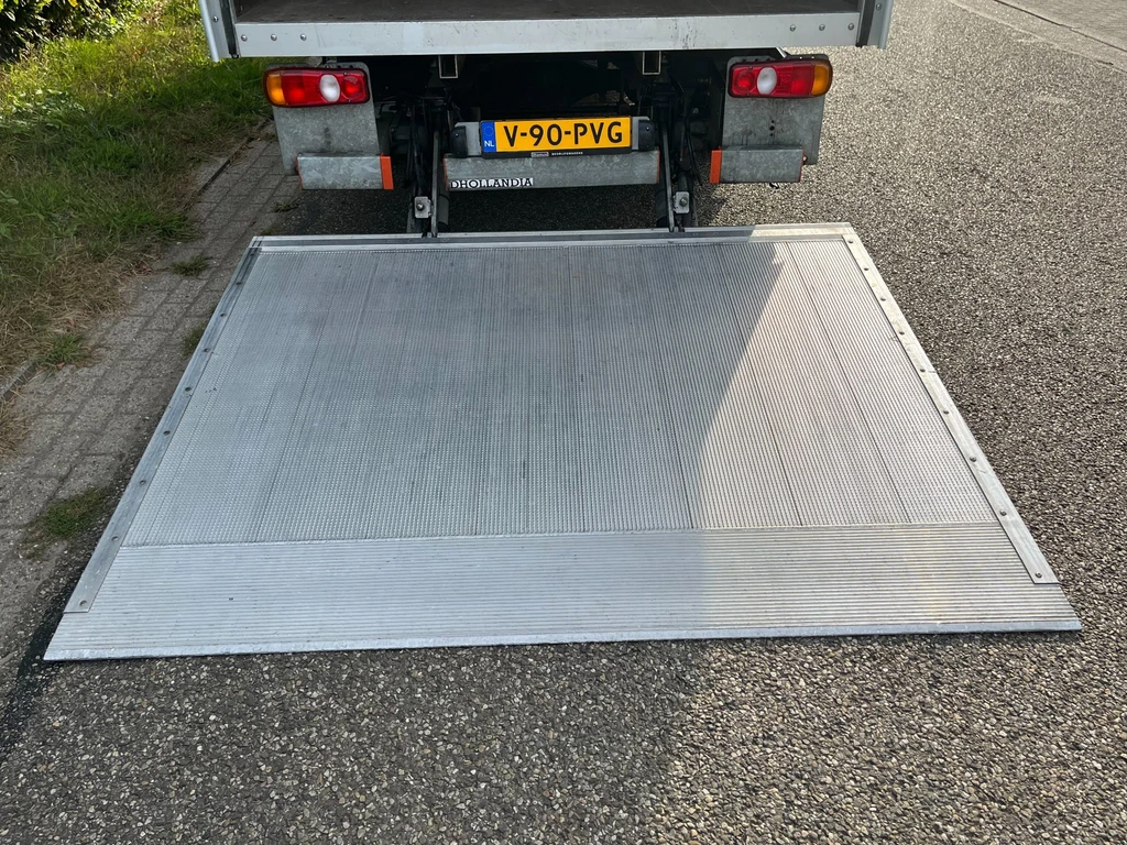 Mitsubishi Canter – foto 14