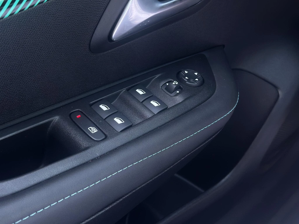 Peugeot 208 – foto 28