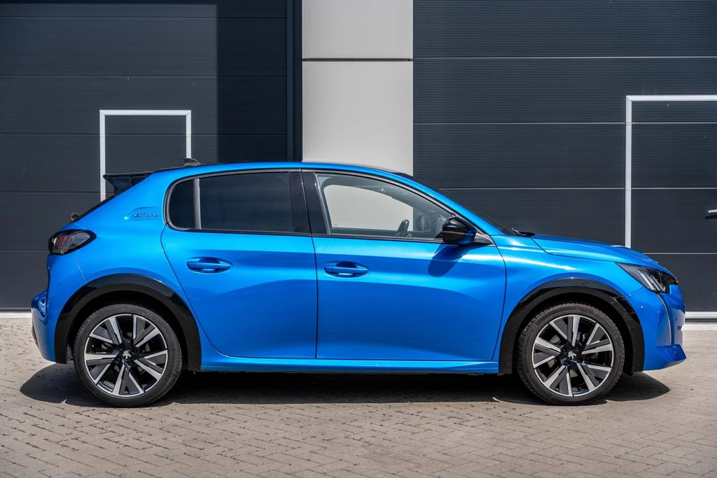 Peugeot 208 – foto 6