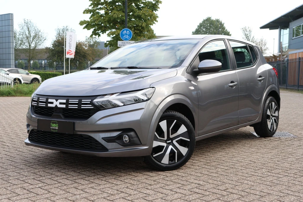 Dacia Sandero – foto 1