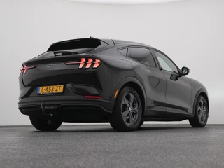 Ford Mustang Mach-E – thumbnail 12