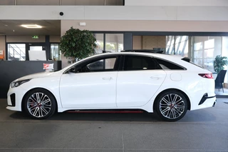 Kia ProCeed – thumbnail 3