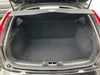 Volvo V40 – thumbnail 18