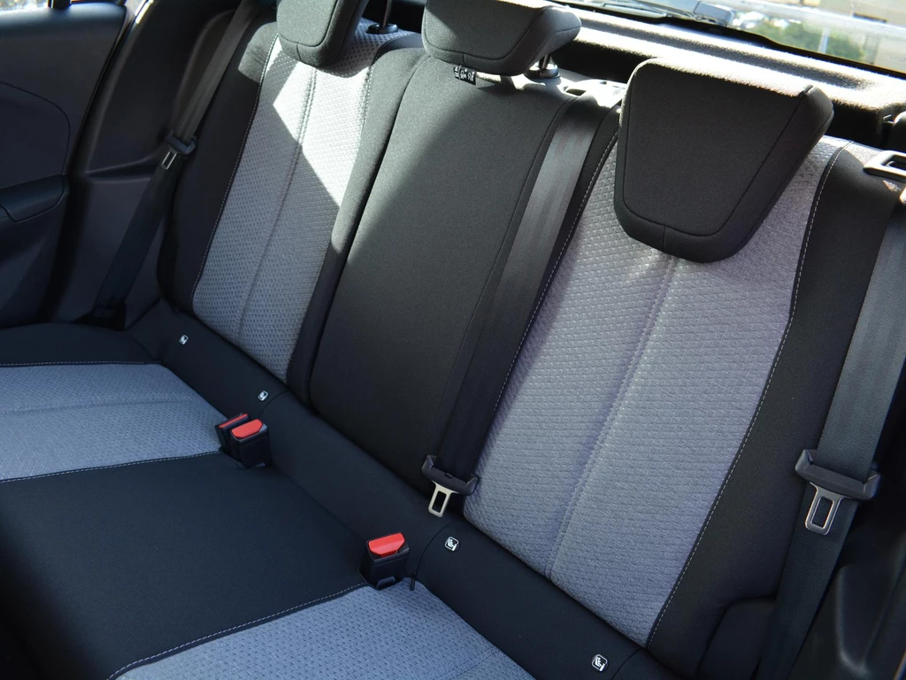 Opel Corsa-e – foto 18