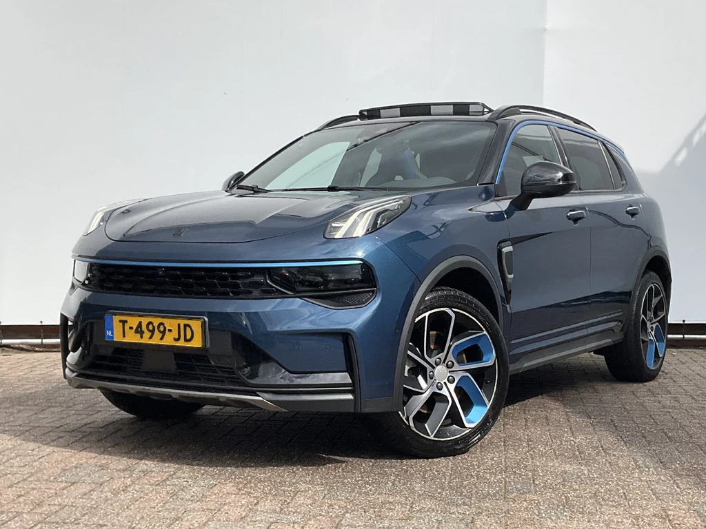 Lynk & Co 01 – foto 1