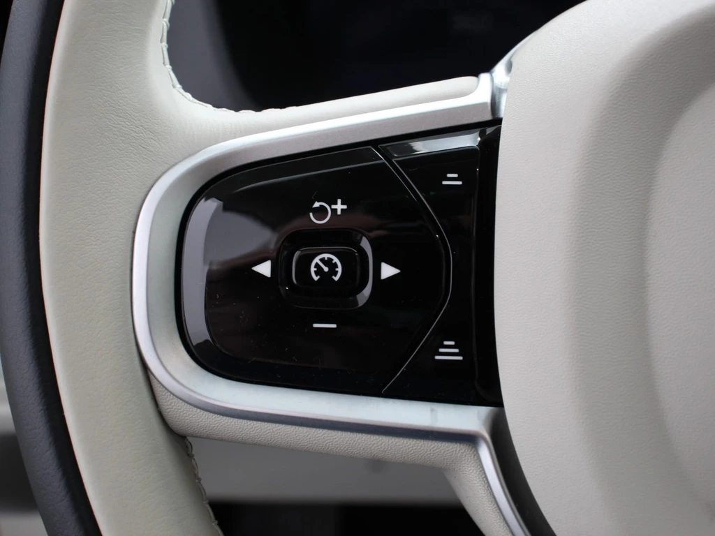 Volvo XC60 – foto 18