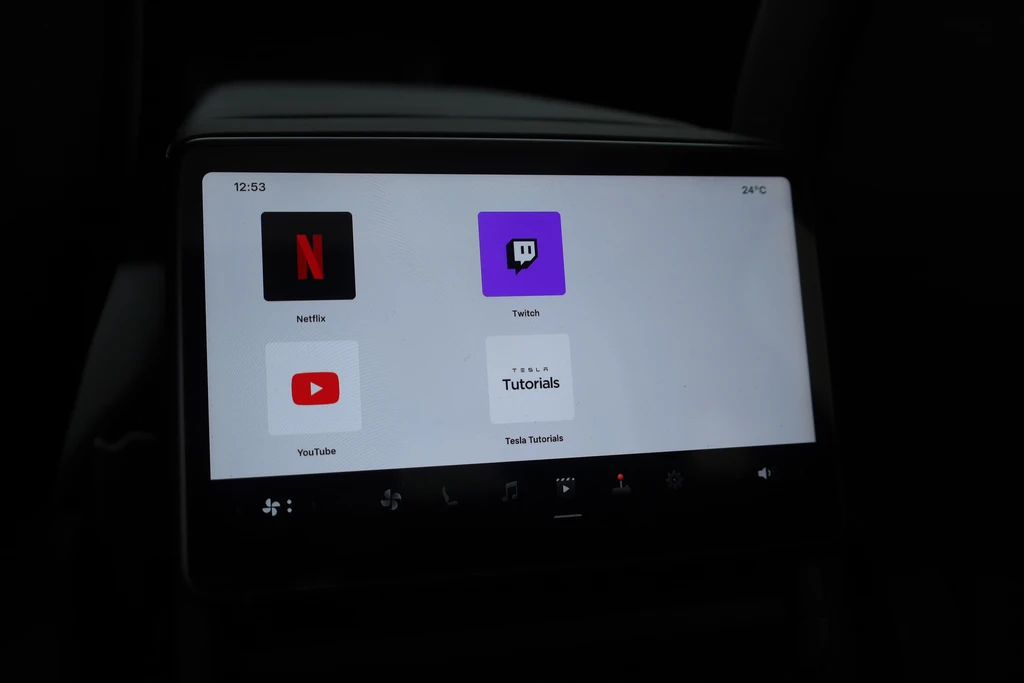 Tesla Model Y – foto 41