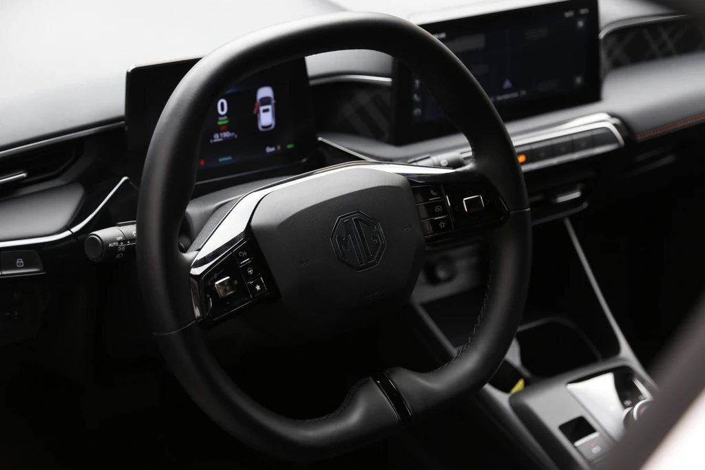 MG MG3 – foto 14