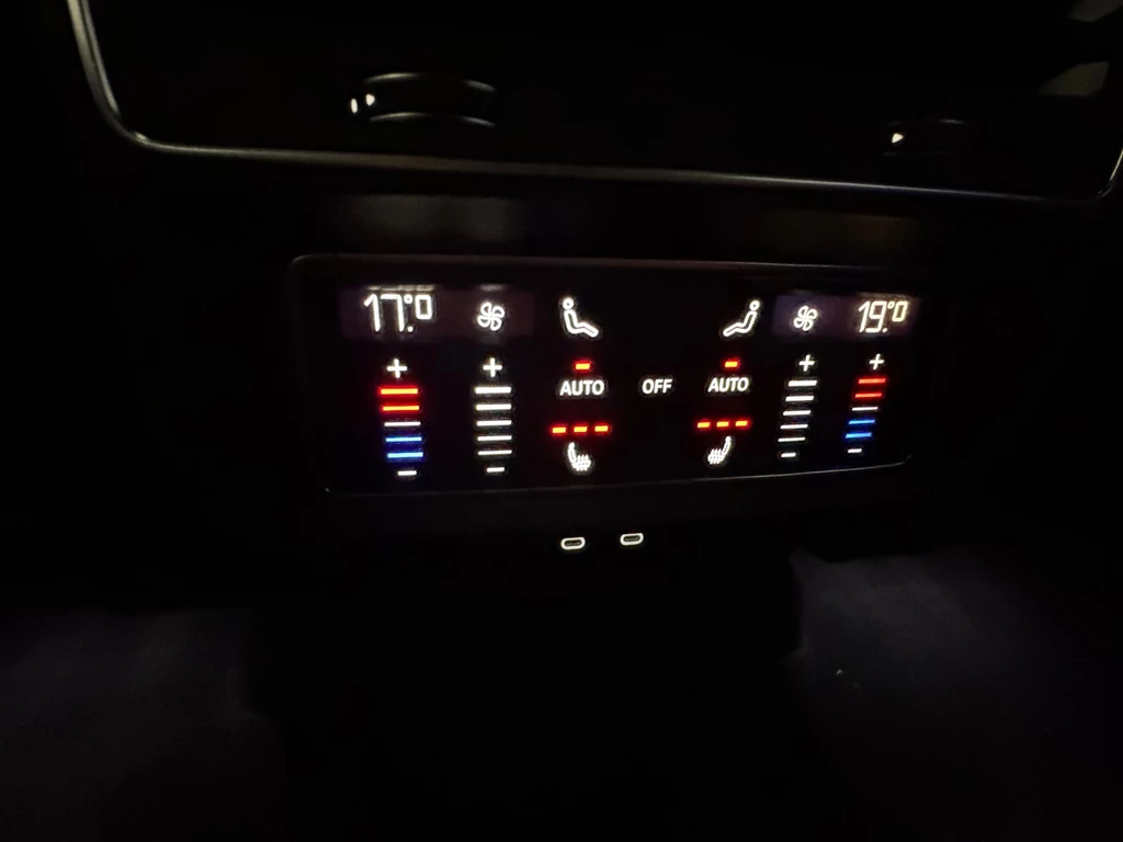 Audi RSQ8 – foto 33