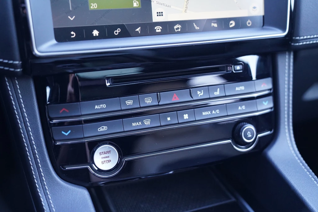 Jaguar F-PACE – foto 29