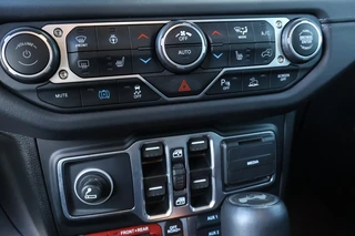 Jeep Wrangler – thumbnail 35
