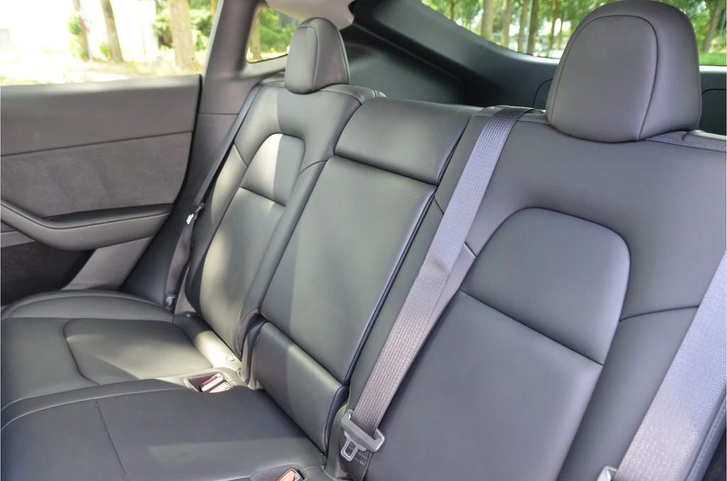 Tesla Model Y – foto 14