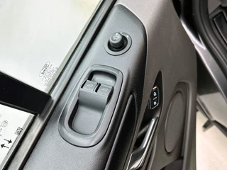 Ford Transit Custom – thumbnail 28