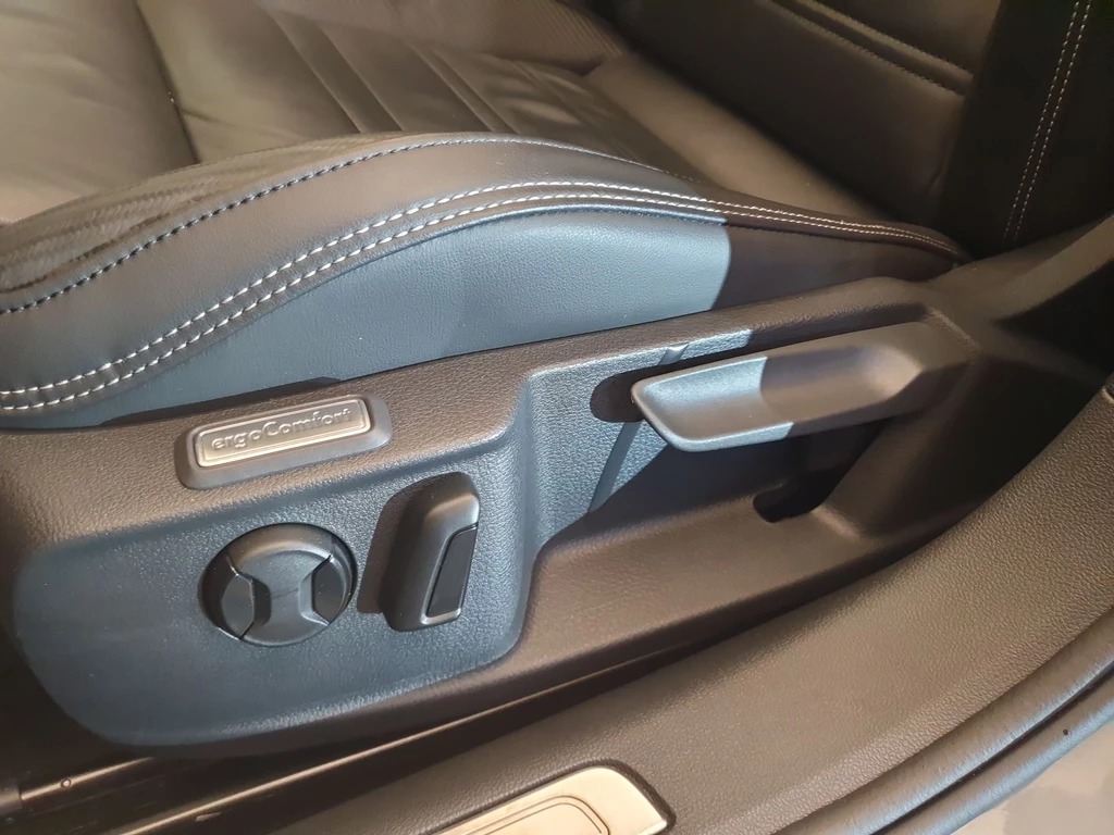 Volkswagen Passat – foto 23