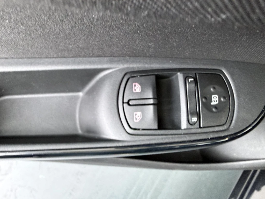 Opel Corsa – foto 15