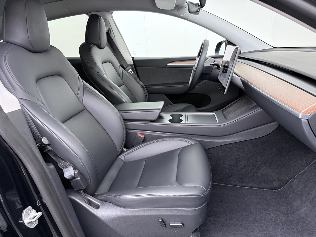 Tesla Model Y – foto 39
