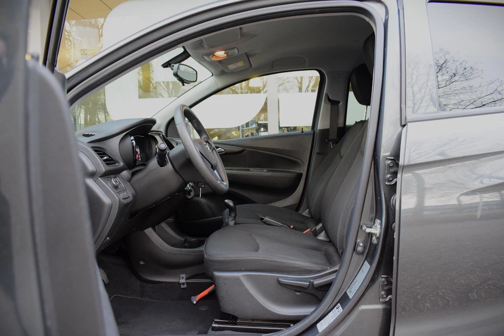 Opel KARL – foto 16