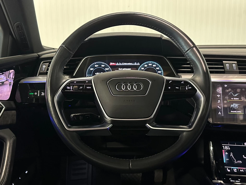 Audi e-tron – foto 16