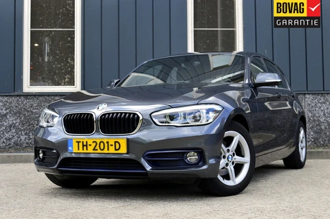 BMW 1 Serie 118i Sport-Line Rijklaarprijs-Garantie Leder sport interieur Navigatie Led Airco
