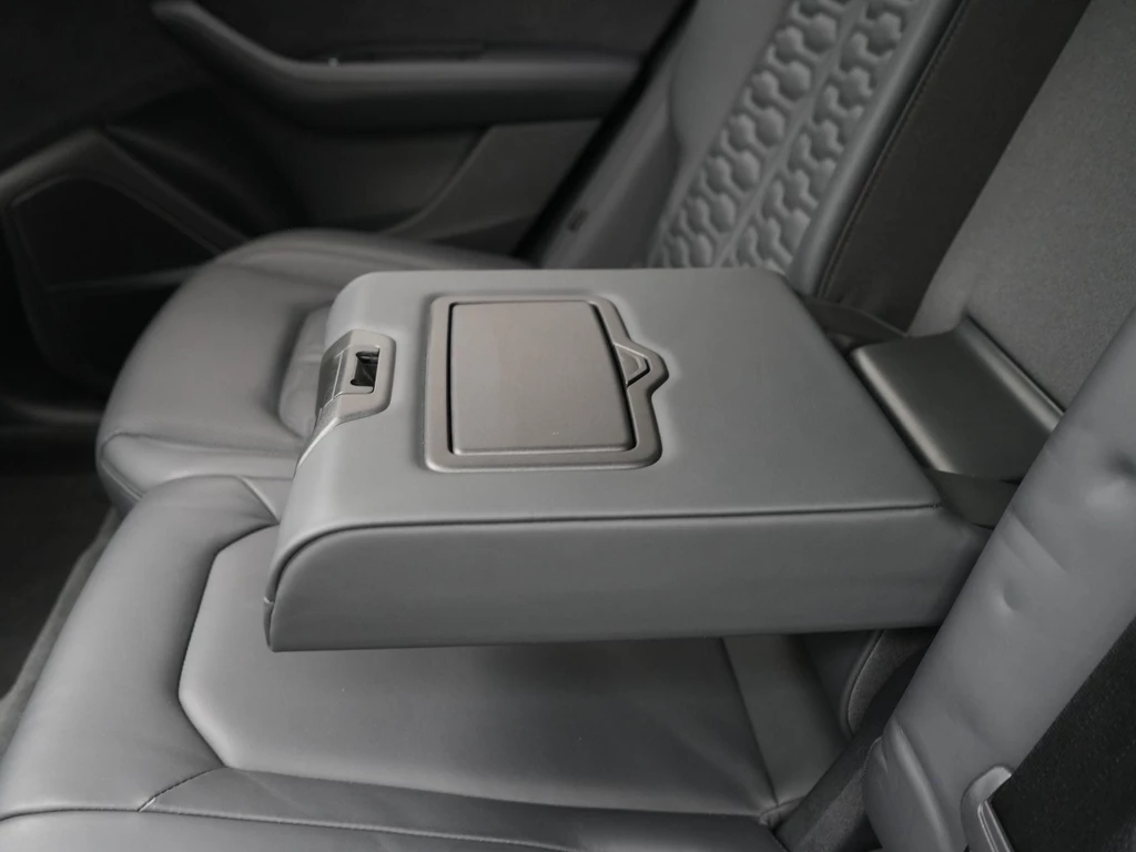 Audi RSQ8 – foto 63