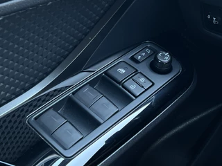 Toyota C-HR – thumbnail 15