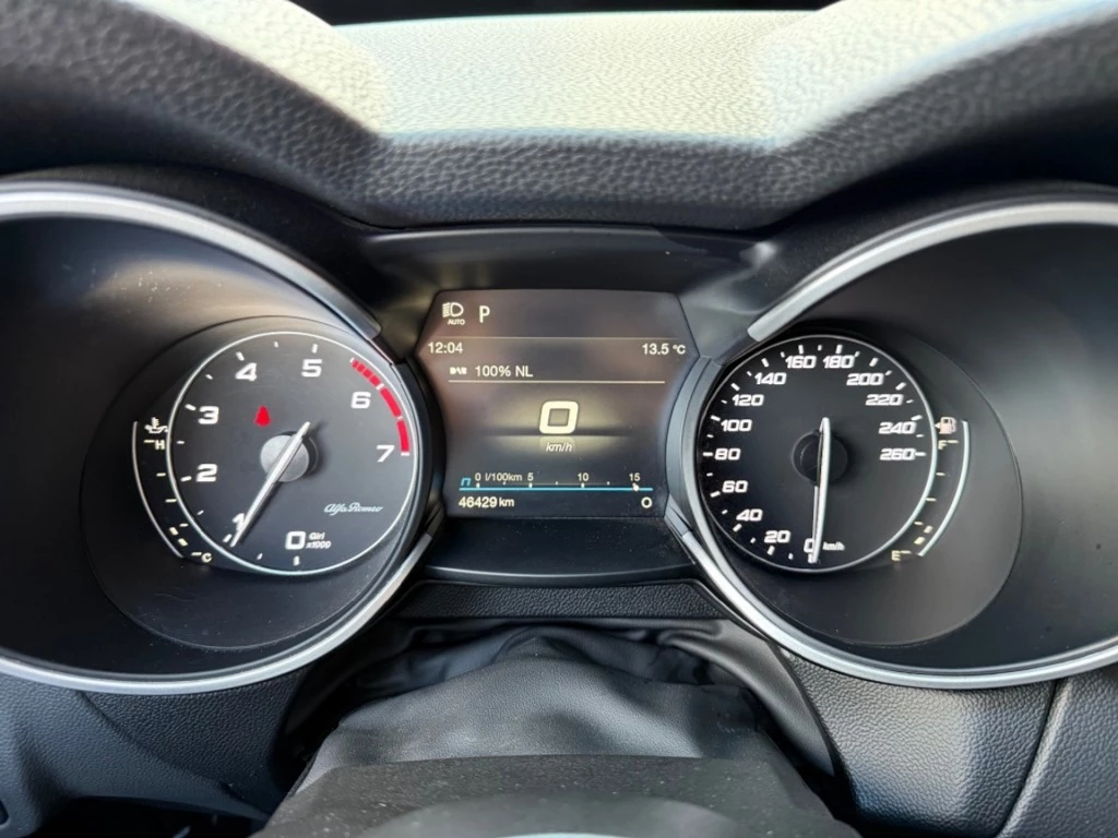 Alfa Romeo Stelvio – foto 32