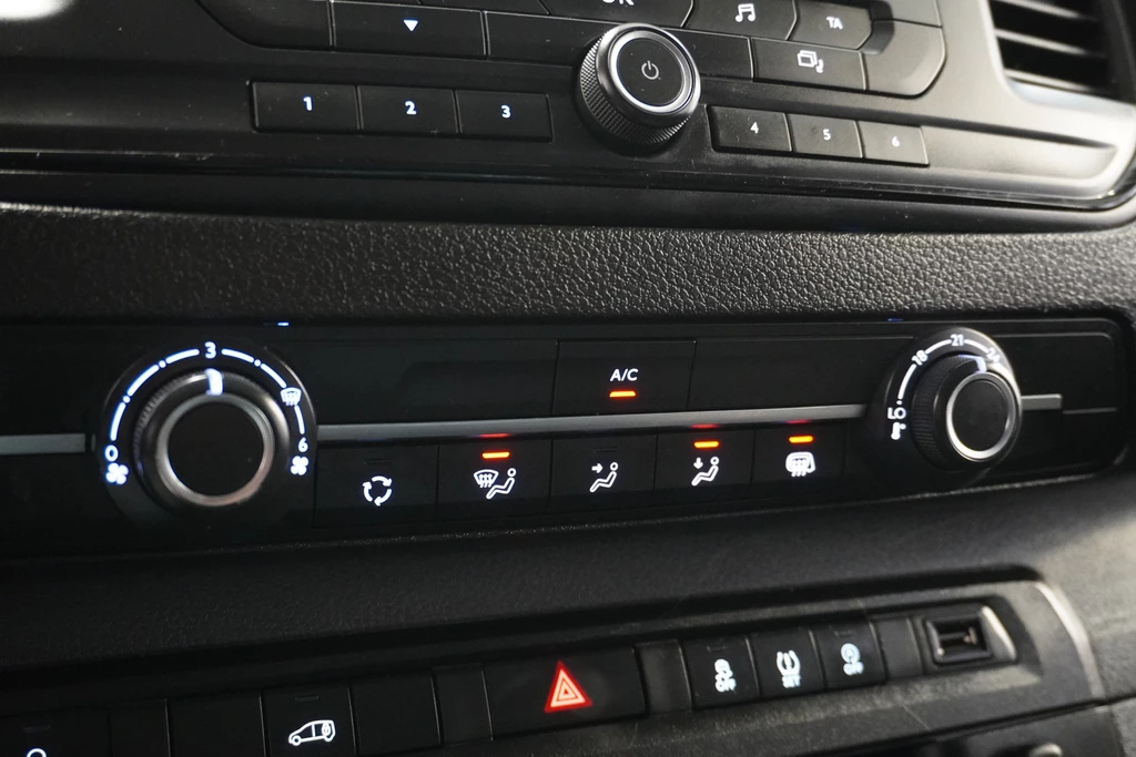 Opel Vivaro – foto 12