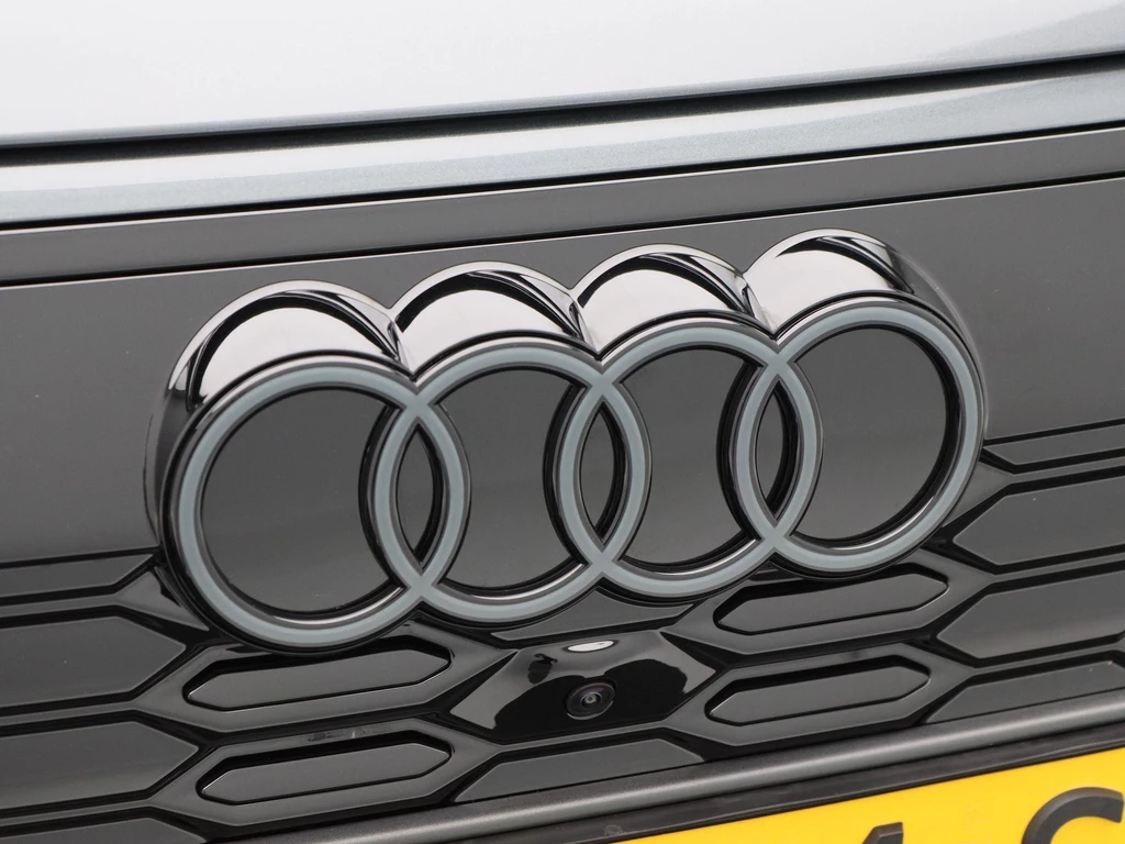 Audi Q6 e-tron – foto 12