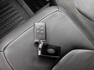 Land Rover Defender – thumbnail 33